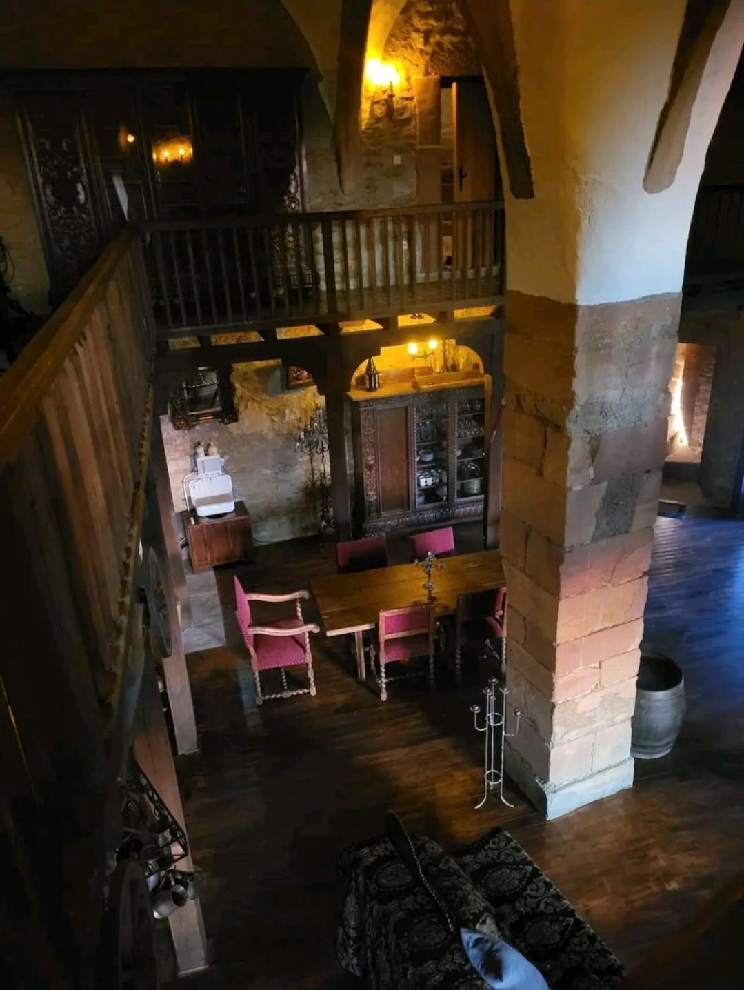 Burg Hermannstein - Rittersaal Wetzlar Eksteriør billede
